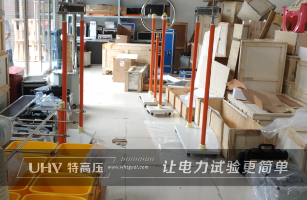 重慶老軍工企業定制特高壓電力絕緣靴測試儀一批！(圖1)