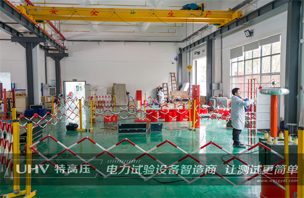 特高壓售后團隊&ldquo;冒高溫,戰(zhàn)酷暑&rdquo;，為江蘇客戶提供技術(shù)支持！(圖4)